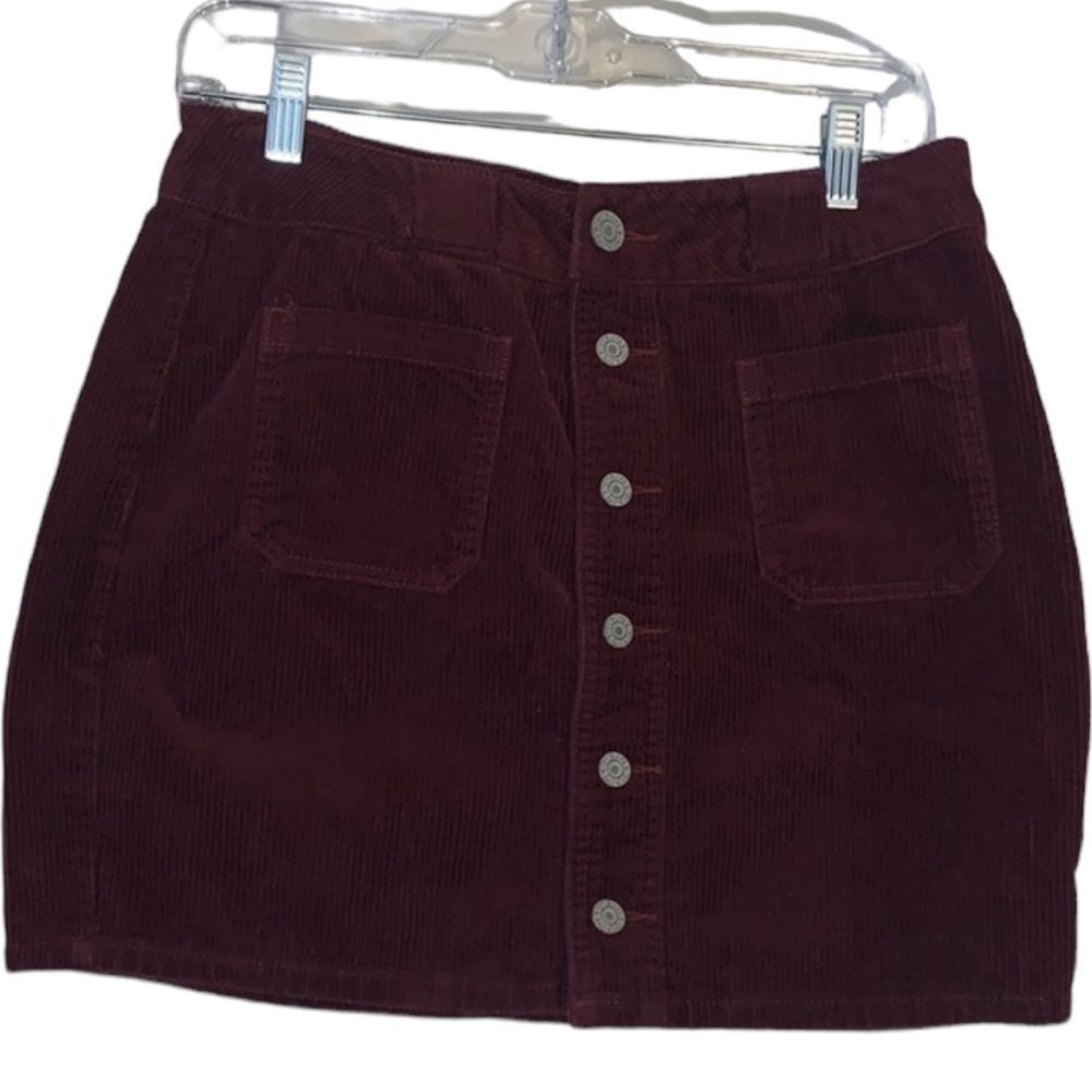 Dickies. Vintage. Wine red skirt. Size 7. Corduroy looking material. Use…